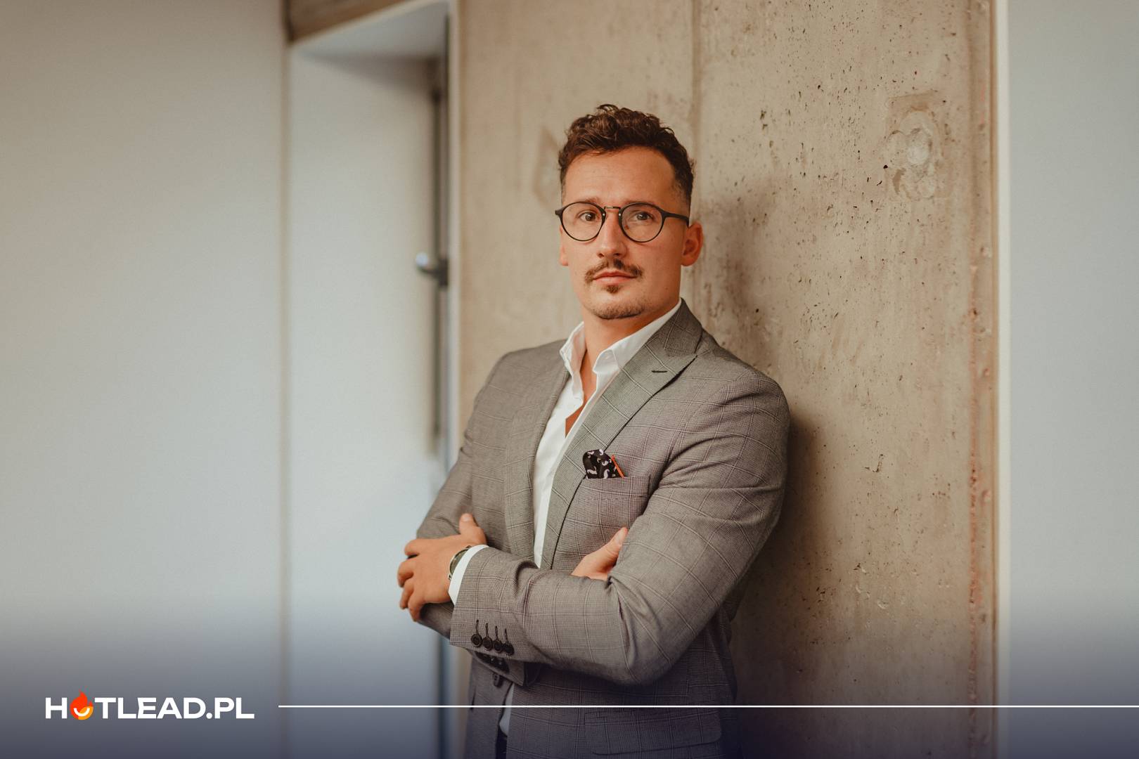 Call Center dla małych firm – mit czy realna opcja? CEO hotLead.pl odpowiada