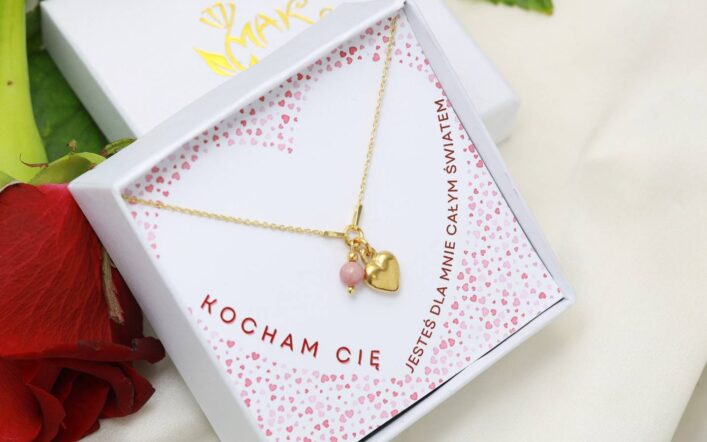 Upominek na walentynki -bransoletki i naszyjniki dla pary